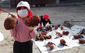 １１２１２３３４