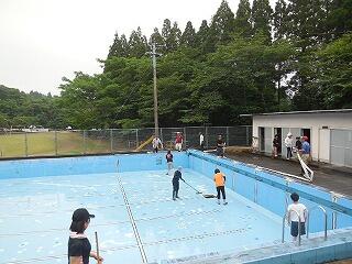 プール清掃