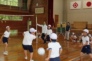 全校体育（ソフトバレーボール）