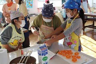 みかんお菓子づくり