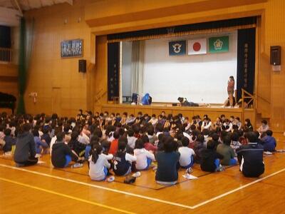 特攻の前夜を劇にしています。