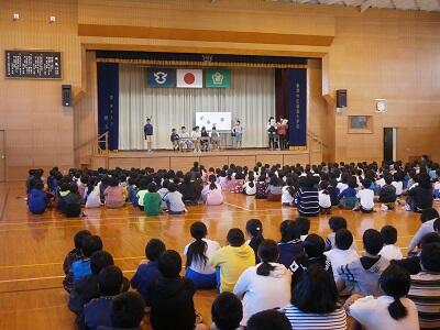 換気の大切さについての場面です。