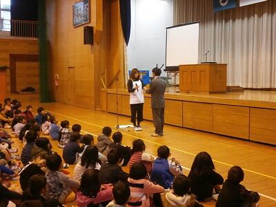 保健の先生のお話の様子です。