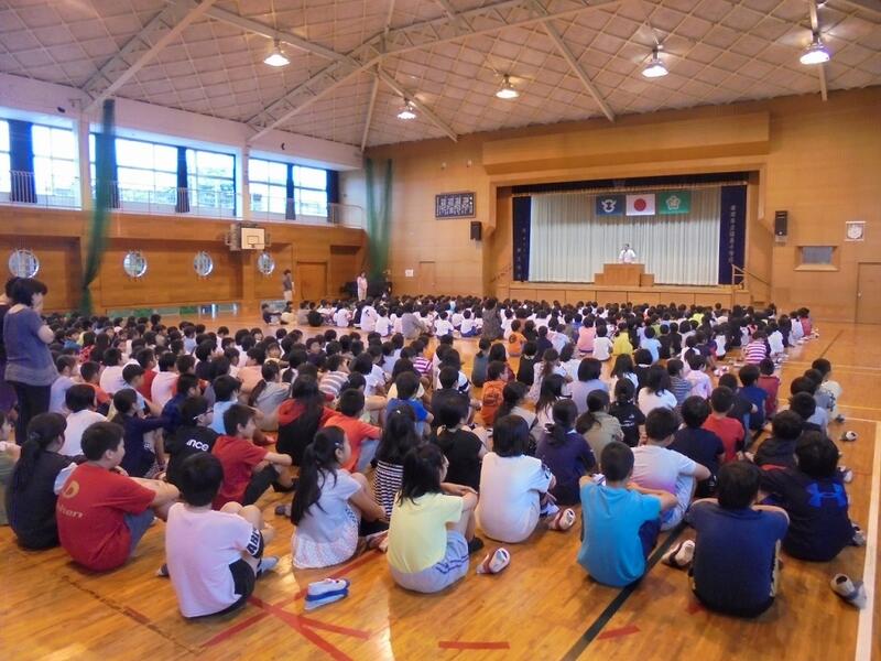 全校朝会６月の様子