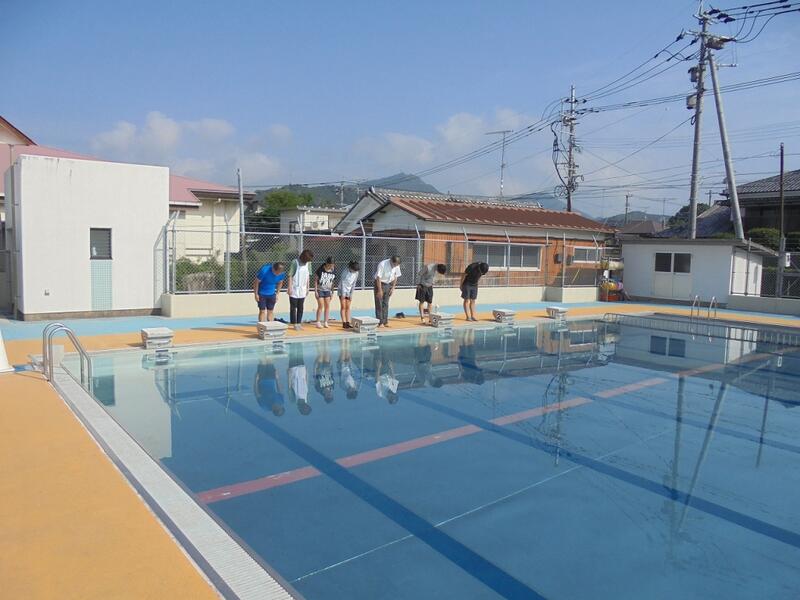 プール開き
