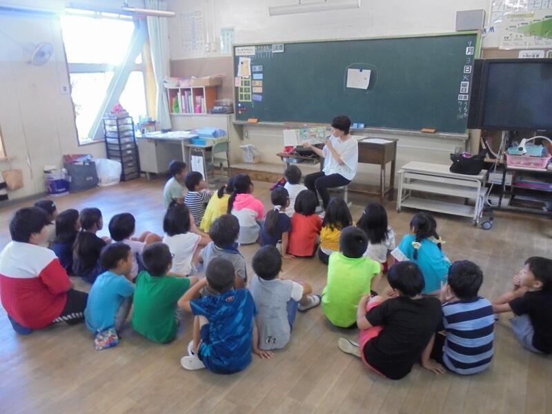 読み聞かせの様子