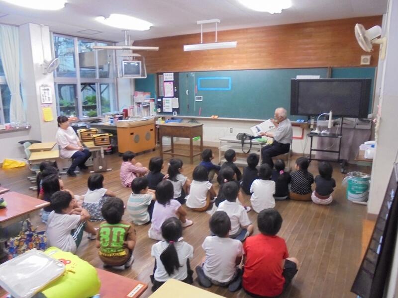 読み聞かせの様子