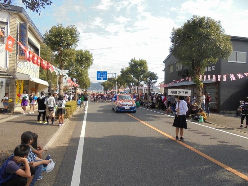 市民秋祭りパレードの様子