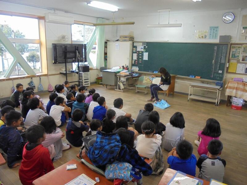 読み聞かせの様子