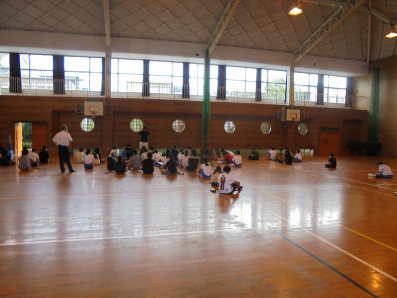 登校班長会の様子