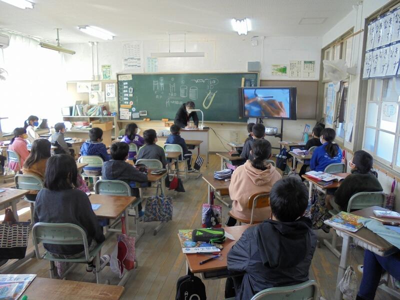 乗り入れ授業の様子