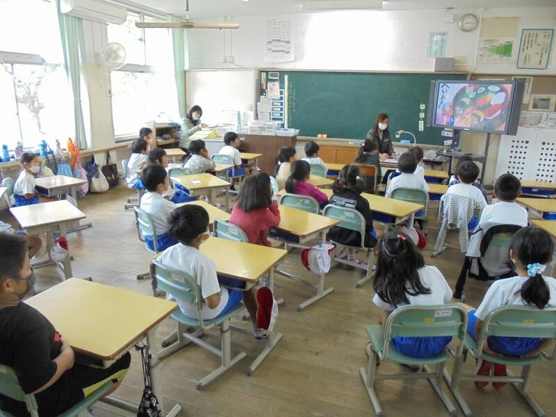 読み聞かせ１年の様子１