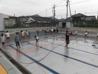 こっちの壁もお願いします