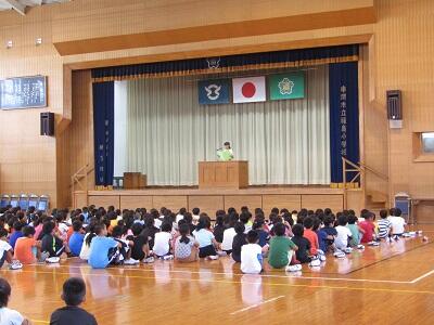 　４年生の児童が作文を発表してくれました。