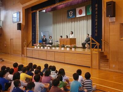 新任の先生方の挨拶です。