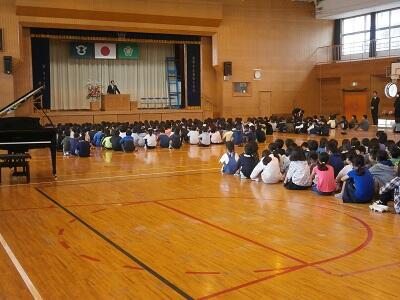 ６年生がいない体育館です。