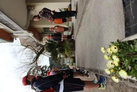 しゅうだんげこう１