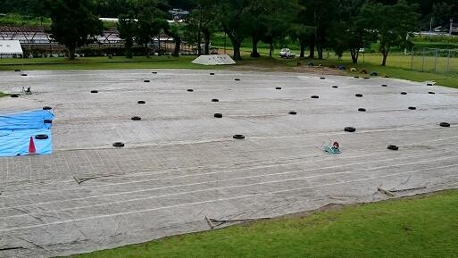 運動場雨対策
