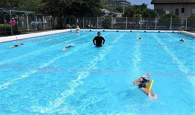 体幹を意識して泳いでいます