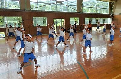 ポーズをしっかり!!