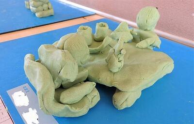 パラソルがかざられた食べ物?!