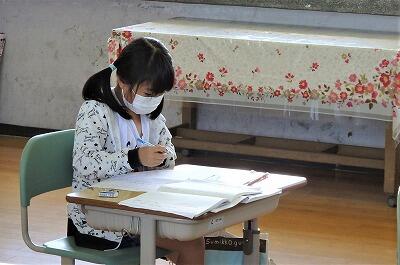 何を入れますか?!