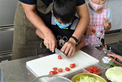 ストン　トン　トン