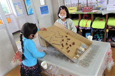 遊んではいないようです…。