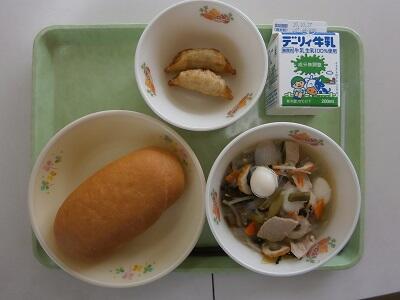 右下がタイピーエンです。