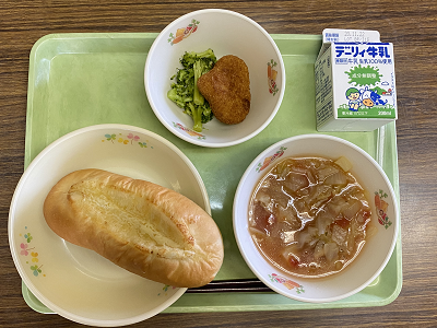 焼き栗コロッケ甘くて新鮮でした! 焼き栗コロッケ甘くて新鮮でした!