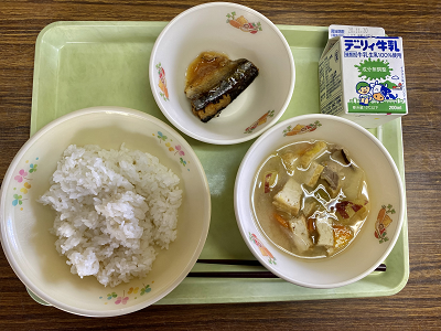 串間(くしま)で育った宮崎地頭鶏のさつま汁です♪ 串間(くしま)で育った宮崎地頭鶏のさつま汁です♪