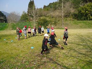 みんなで遊ぶ様子