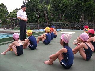 校長先生の挨拶の様子