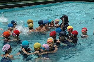 水泳大会のようす