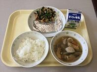 給食