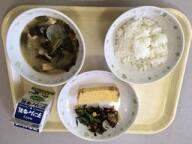 給食