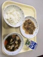 給食