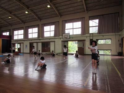 縄跳び01 縄跳び01