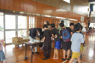 本部：ジュース販売