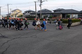 修学旅行出発の様子