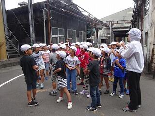 ヤマエ工場見学の様子