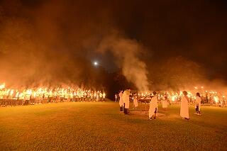 キャンプファイヤーの様子