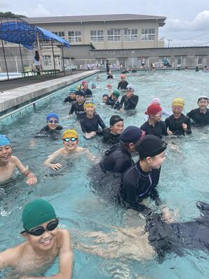 ちょっと冷たいけど、楽しいなぁ！