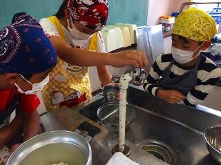 水の量も正確に…