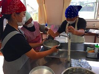 みんなで協力します