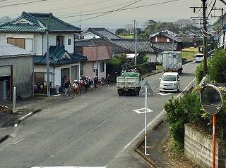 お、帰ってきましたよ