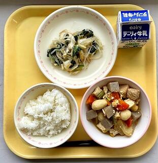 ２月２６日の給食