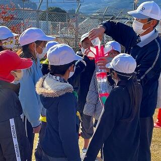 水を少し入れるとどうなるかな？