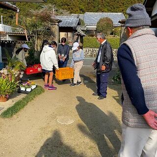 高齢者クラブのみなさんでどうぞ
