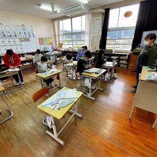 真剣に作っています…